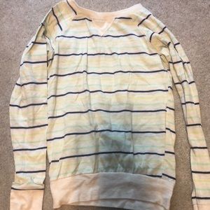 Striped long- sleeve t-shirt